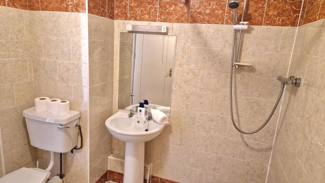 את'לון Glen Abhainn Standard Budget Accommodation מראה חיצוני תמונה